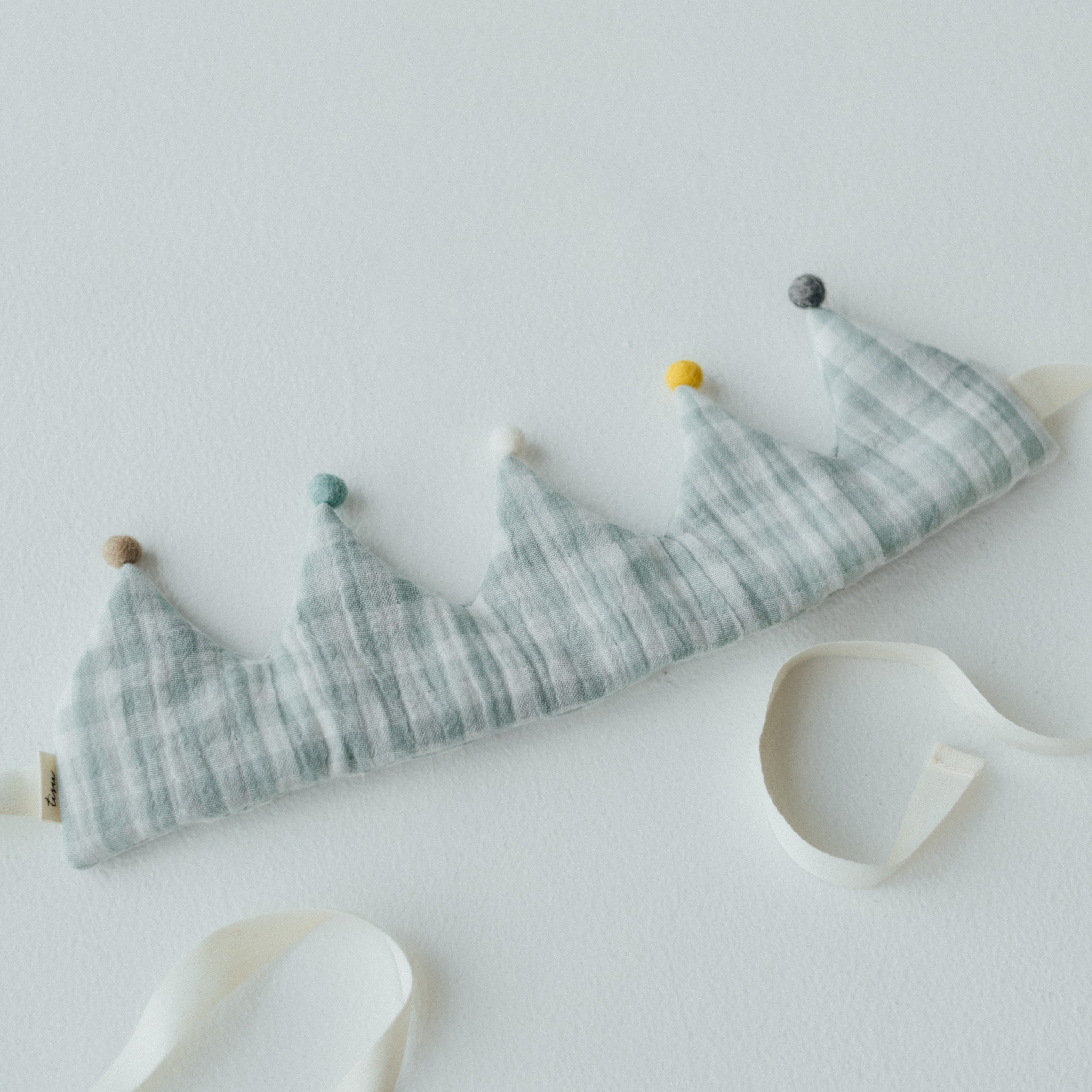 TISU lasten kruunu, Gingham mallisto